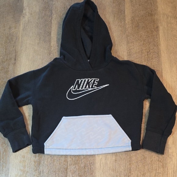 Nike Toddler Cropped Black and Gray Hoodie. Size 4T - Picture 1 of 5